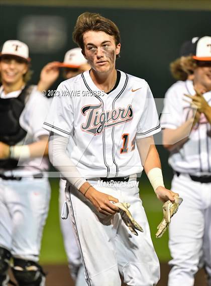 Thumbnail 2 in Lufkin @ Texas (UIL 5A Bi-District) photogallery.