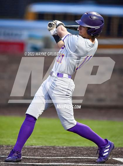 Thumbnail 3 in Lufkin @ Texas (UIL 5A Bi-District) photogallery.