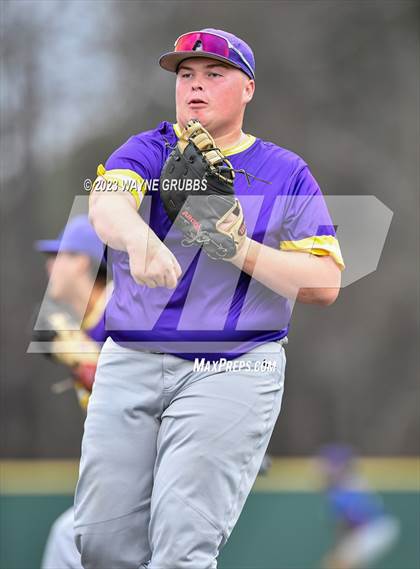 Thumbnail 2 in Lufkin @ Texas (UIL 5A Bi-District) photogallery.