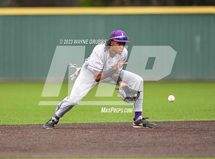 Thumbnail 3 in Lufkin @ Texas (UIL 5A Bi-District) photogallery.