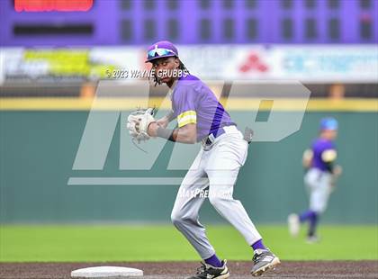 Thumbnail 3 in Lufkin @ Texas (UIL 5A Bi-District) photogallery.