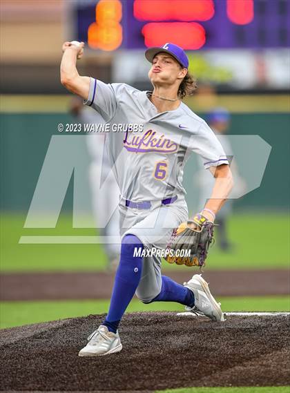 Thumbnail 3 in Lufkin @ Texas (UIL 5A Bi-District) photogallery.