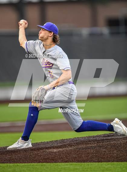 Thumbnail 3 in Lufkin @ Texas (UIL 5A Bi-District) photogallery.