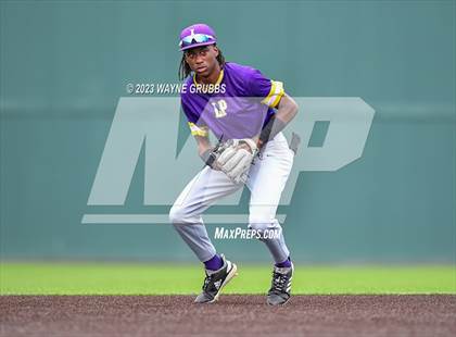 Thumbnail 3 in Lufkin @ Texas (UIL 5A Bi-District) photogallery.