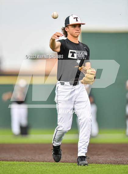 Thumbnail 1 in Lufkin @ Texas (UIL 5A Bi-District) photogallery.
