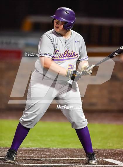 Thumbnail 3 in Lufkin @ Texas (UIL 5A Bi-District) photogallery.