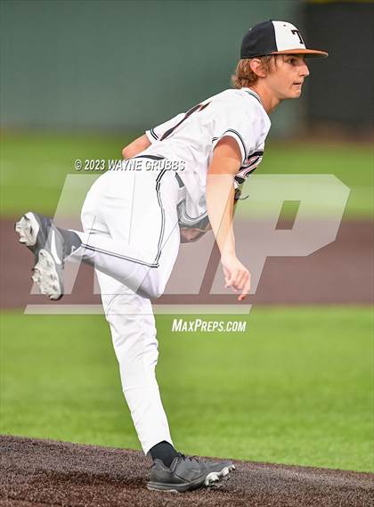 Thumbnail 3 in Lufkin @ Texas (UIL 5A Bi-District) photogallery.