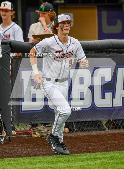 Thumbnail 1 in Lufkin @ Texas (UIL 5A Bi-District) photogallery.