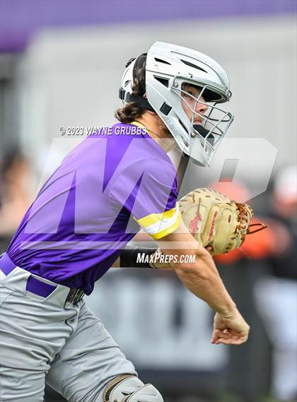 Thumbnail 3 in Lufkin @ Texas (UIL 5A Bi-District) photogallery.
