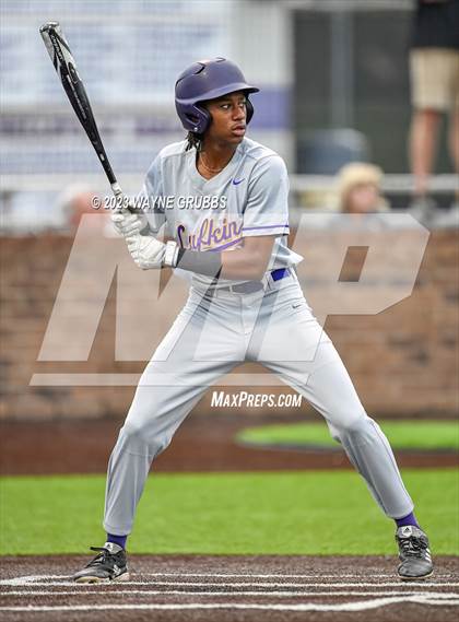 Thumbnail 2 in Lufkin @ Texas (UIL 5A Bi-District) photogallery.