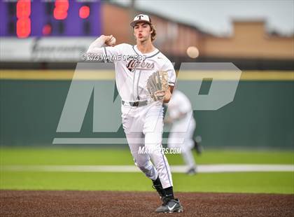 Thumbnail 2 in Lufkin @ Texas (UIL 5A Bi-District) photogallery.