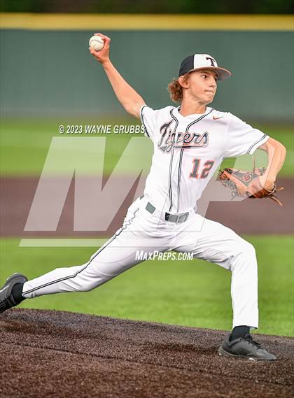 Thumbnail 2 in Lufkin @ Texas (UIL 5A Bi-District) photogallery.