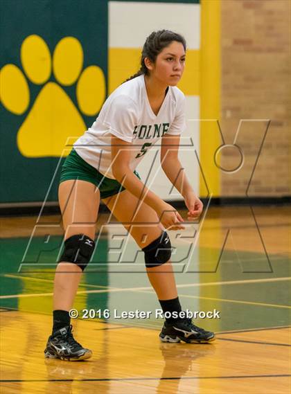 Thumbnail 2 in East Central vs Holmes Freshman photogallery.