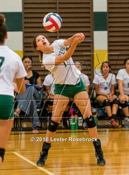 Thumbnail 1 in East Central vs Holmes Freshman photogallery.
