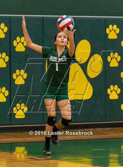Thumbnail 2 in East Central vs Holmes Freshman photogallery.
