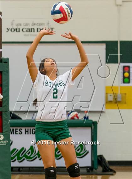 Thumbnail 1 in East Central vs Holmes Freshman photogallery.