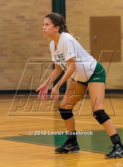 Thumbnail 1 in East Central vs Holmes Freshman photogallery.