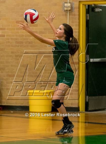 Thumbnail 1 in East Central vs Holmes Freshman photogallery.