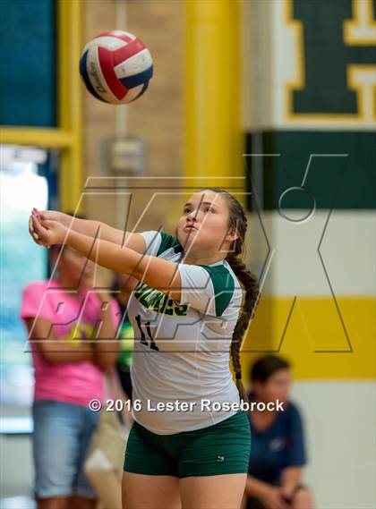 Thumbnail 1 in East Central vs Holmes Freshman photogallery.