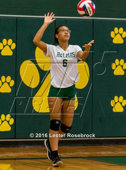 Thumbnail 3 in East Central vs Holmes Freshman photogallery.