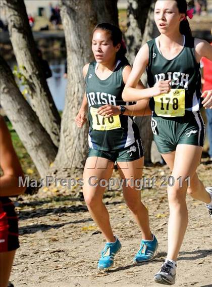 Thumbnail 2 in CIF State Cross Country Championships (Girls Division III) photogallery.