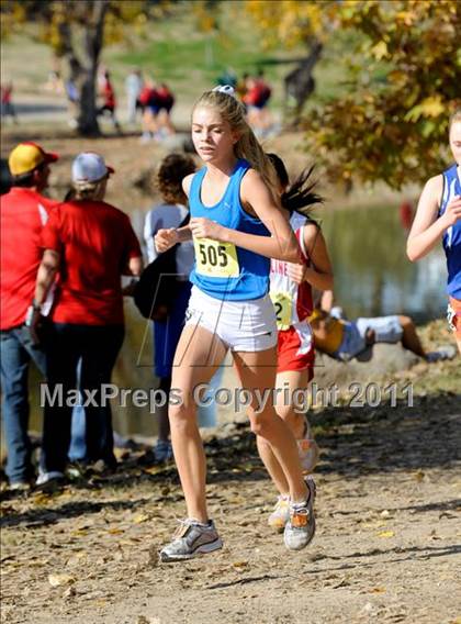 Thumbnail 2 in CIF State Cross Country Championships (Girls Division III) photogallery.
