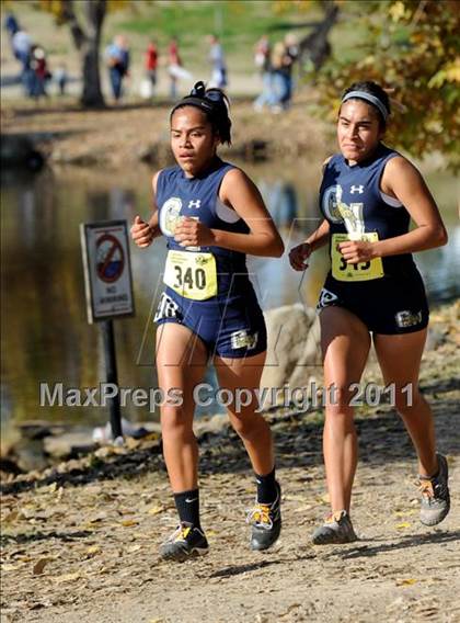 Thumbnail 1 in CIF State Cross Country Championships (Girls Division III) photogallery.