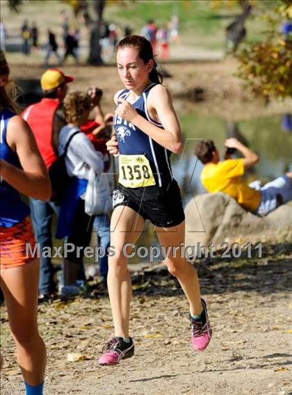 Thumbnail 3 in CIF State Cross Country Championships (Girls Division III) photogallery.