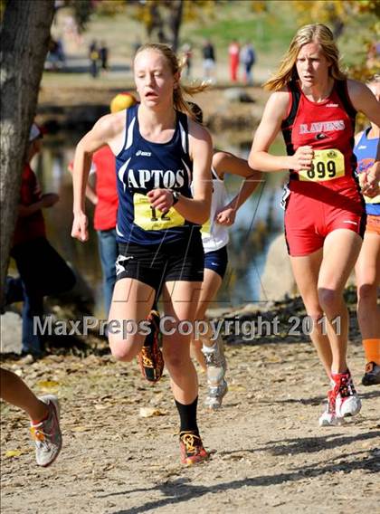 Thumbnail 2 in CIF State Cross Country Championships (Girls Division III) photogallery.