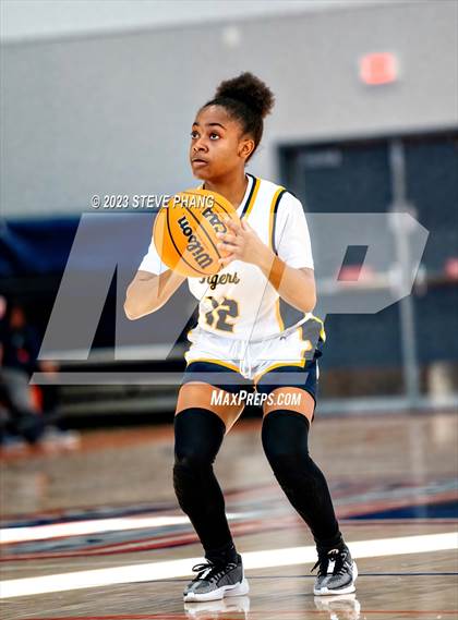 Thumbnail 1 in Inderkum @ Weston Ranch photogallery.