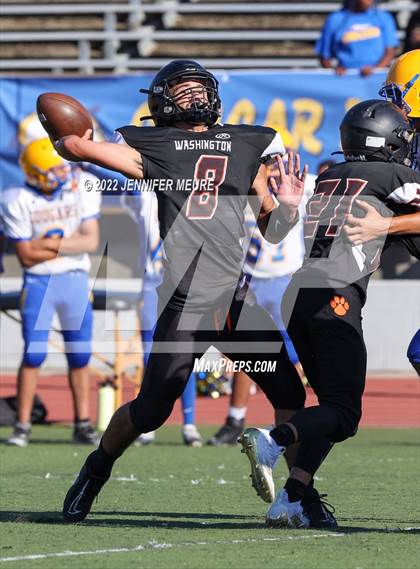 Thumbnail 3 in JV: Newark Memorial @ Washington photogallery.