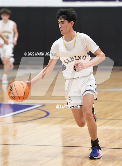 Thumbnail 1 in Sabino vs. St. John Paul II Catholic (Coyotes Basketball Invitational) photogallery.