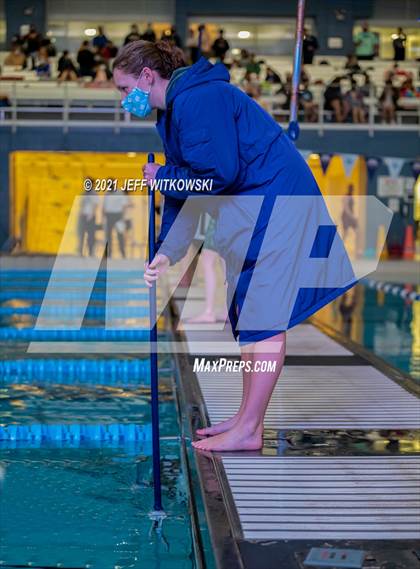 Thumbnail 2 in NCHSAA 3A North Carolina Regional Finals photogallery.