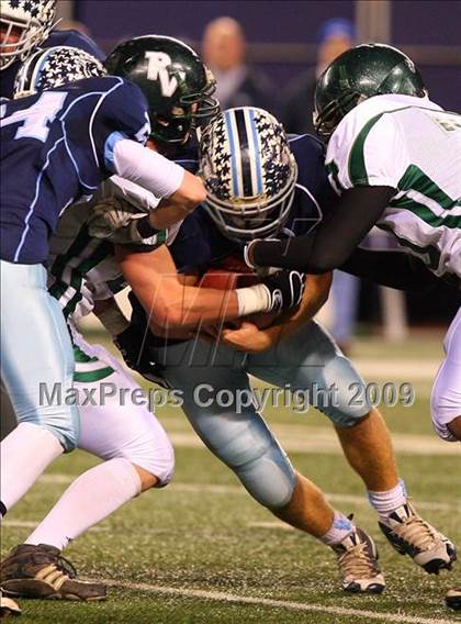 Thumbnail 2 in Passaic Valley vs. West Morris (NJSIAA Public North 2 Group 3 Final) photogallery.