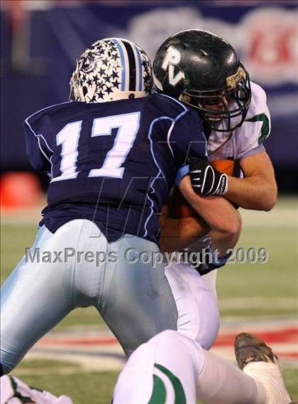 Thumbnail 2 in Passaic Valley vs. West Morris (NJSIAA Public North 2 Group 3 Final) photogallery.