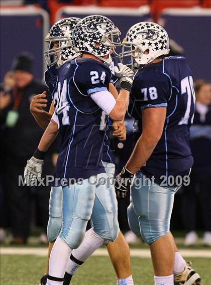 Thumbnail 3 in Passaic Valley vs. West Morris (NJSIAA Public North 2 Group 3 Final) photogallery.