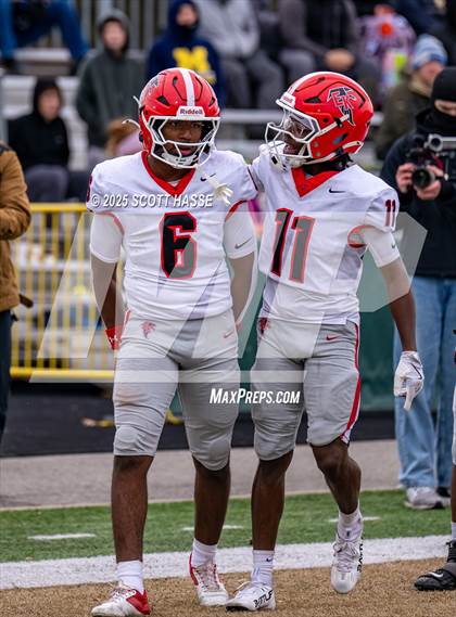 Thumbnail 2 in East Kentwood @ Howell (MSHAA D-1 Dist-2: FINAL) photogallery.