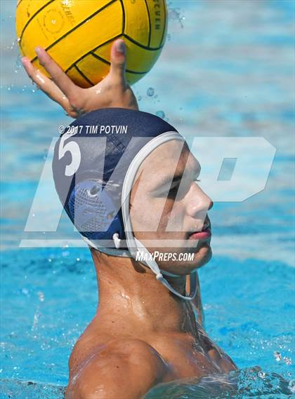 Thumbnail 2 in Sunny Hills vs Crescenta Valley photogallery.