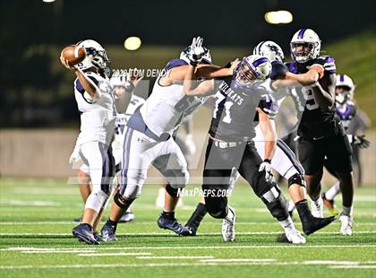 Thumbnail 2 in Willis vs Tomball Memorial (UIL 6A D2 Area Round) photogallery.