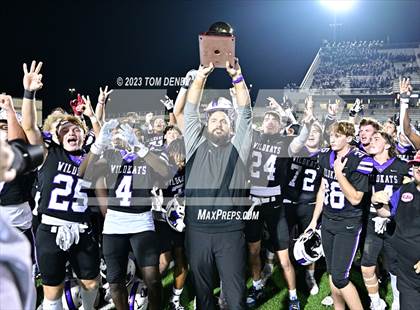 Thumbnail 1 in Willis vs Tomball Memorial (UIL 6A D2 Area Round) photogallery.