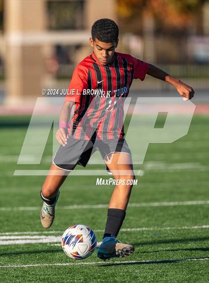 Thumbnail 2 in Fort Wayne Concordia Lutheran vs. Park Tudor (IHSAA 2A Semi-state playoff) photogallery.