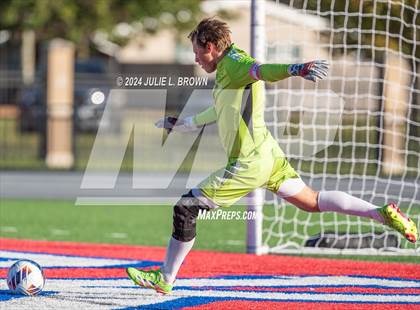 Thumbnail 3 in Fort Wayne Concordia Lutheran vs. Park Tudor (IHSAA 2A Semi-state playoff) photogallery.