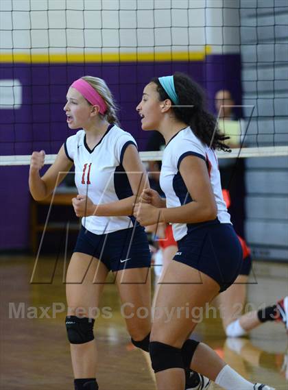 Thumbnail 3 in Redondo Union vs. Sacred Heart (Durango Fall Classic) photogallery.