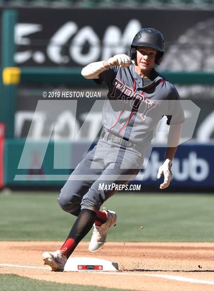 Thumbnail 2 in Troy vs. Fullerton photogallery.