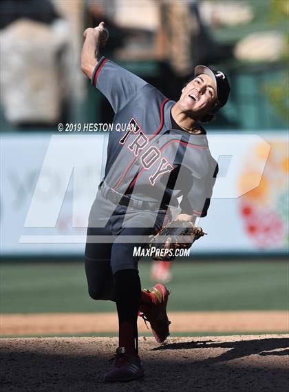 Thumbnail 3 in Troy vs. Fullerton photogallery.