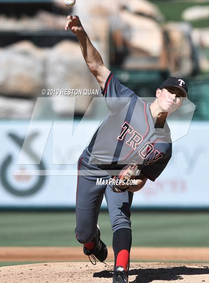 Thumbnail 3 in Troy vs. Fullerton photogallery.