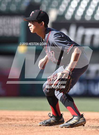 Thumbnail 3 in Troy vs. Fullerton photogallery.