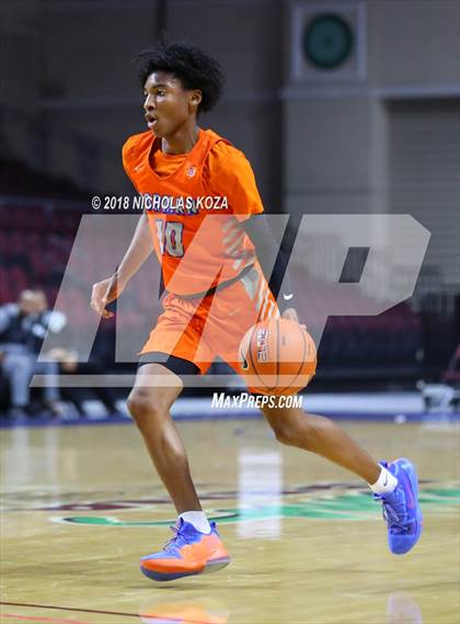 Thumbnail 2 in Bishop Gorman vs. Lone Peak (Tarkanian Classic) photogallery.