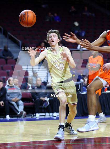 Thumbnail 3 in Bishop Gorman vs. Lone Peak (Tarkanian Classic) photogallery.