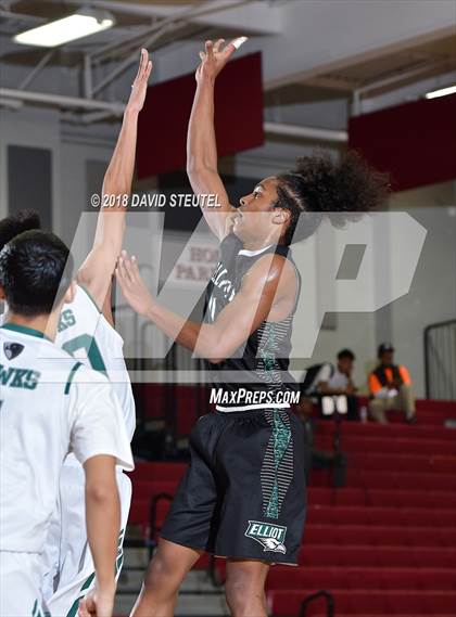 Thumbnail 2 in Elliot Christian vs. Central Valley (Trojan Christmas Classic) photogallery.